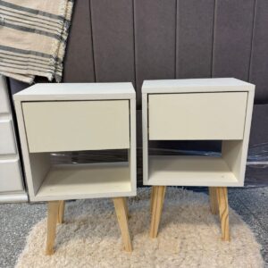 MESITA DE LUZ "melamina"